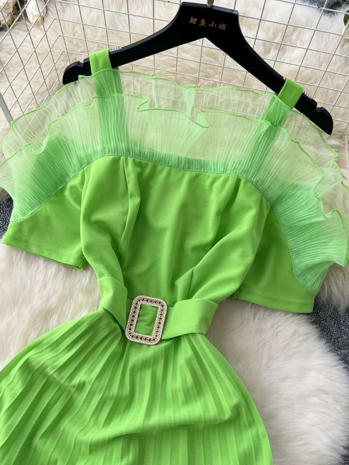 Formal but never basic dress FD1385 images